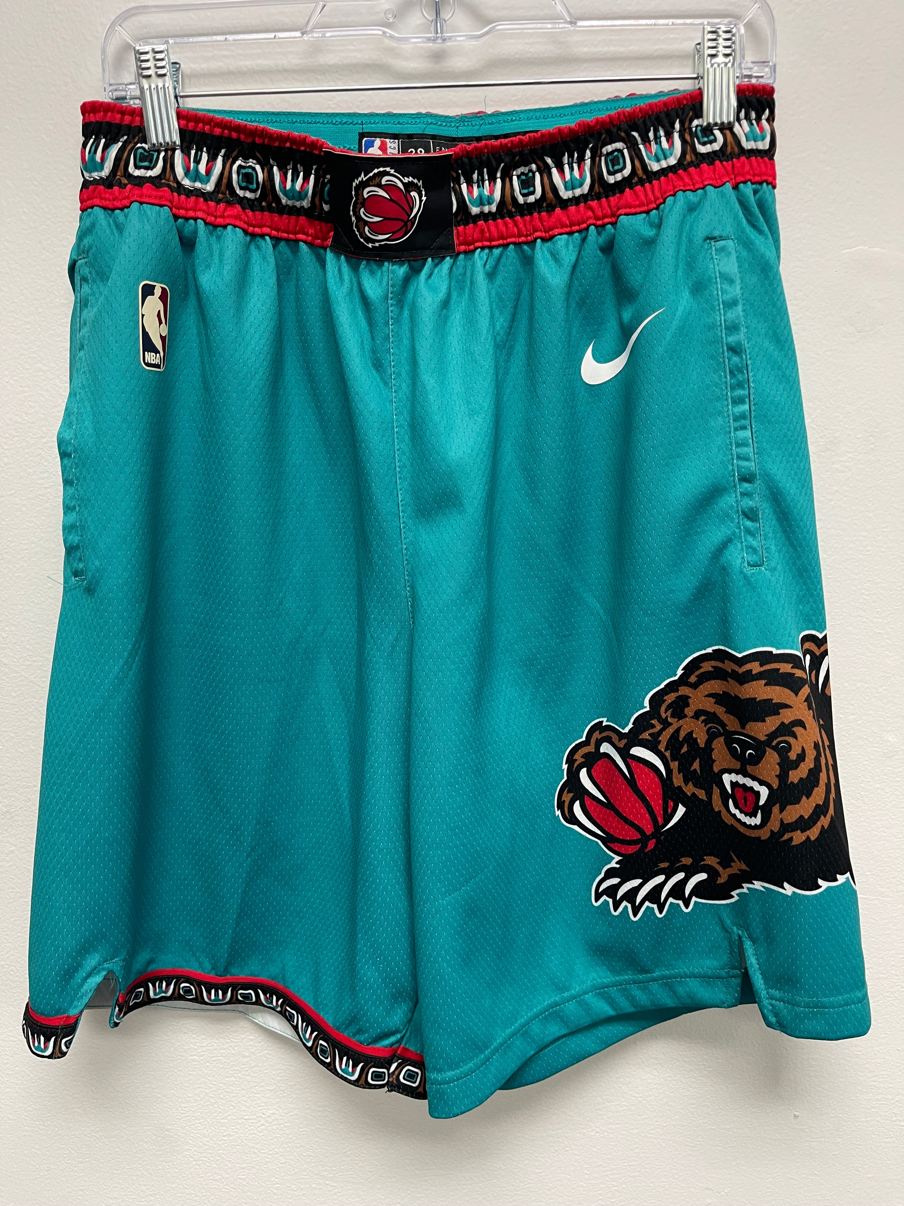 Grizzlies Shorts size XL